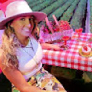 Meet your Posher, Serena